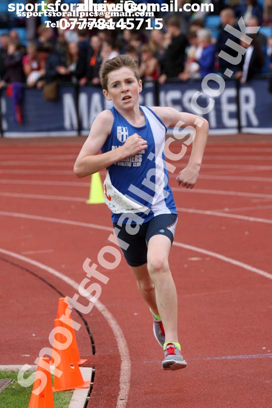 Boys under-13s 3 stage relay, Northern Senior 6 and 4 and Junior Stage Road Relays, SportsCity, Manchester. Photo:  David T. Hewitson/Sports for All Pics